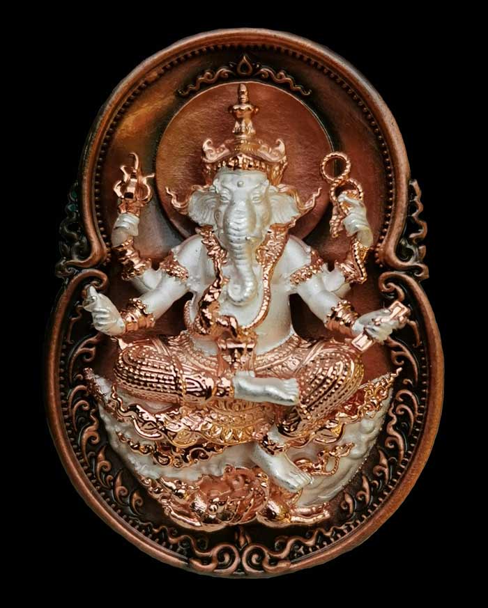 เหรียญพระพิฆเนศ รุ่นสุขสำเร็จรวย ปี 2563 พระมหาสุรศักดิ์ วัดประดู่ จ.สมุทรสงคราม ปลุกเสก เนื้อซาตินนาค องค์ชุบเงินเครื่องทรงนาคขัดเงา (กรรมการ) หมายเลข 16