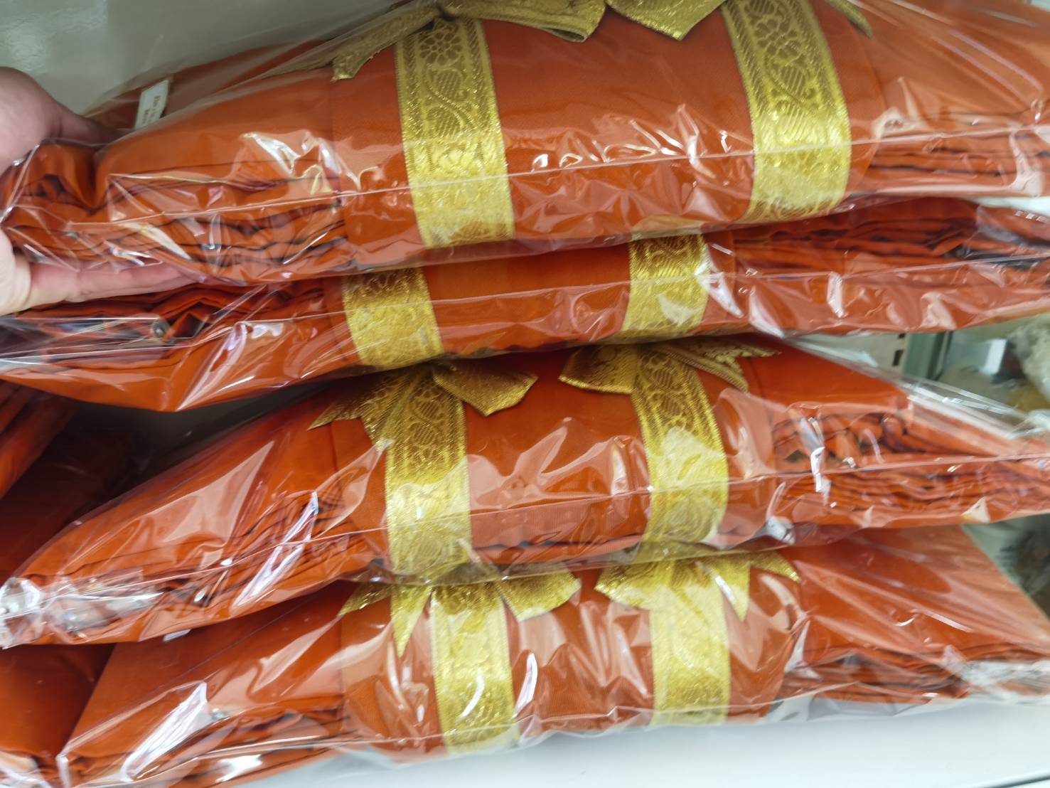 ผ้าไตรมิชลิน 1.90 เมตร สีราชเข้ม ผูกโบว์สวยงาม