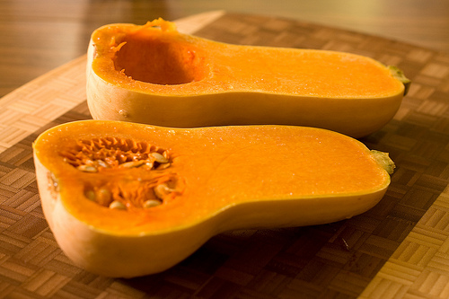 ฟักทอง บัตเตอร์นัท - Waltham Butternut Squash