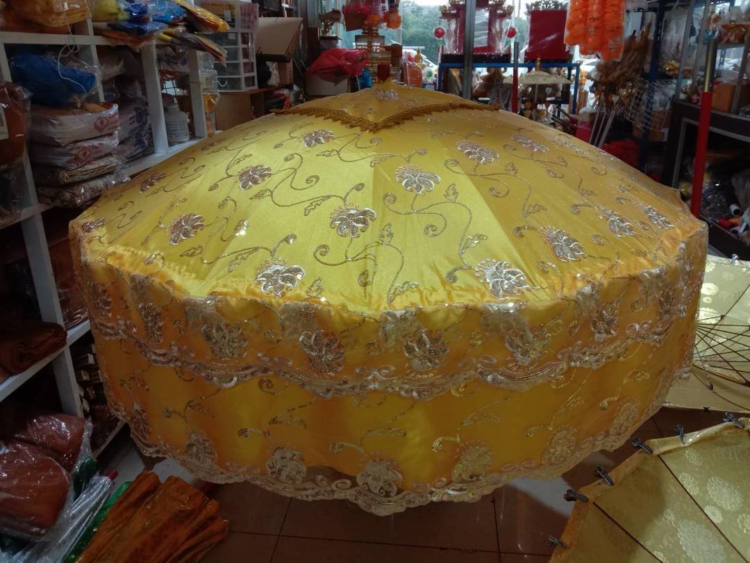 สัปทนผ้าลูกไม้ สวยงาม