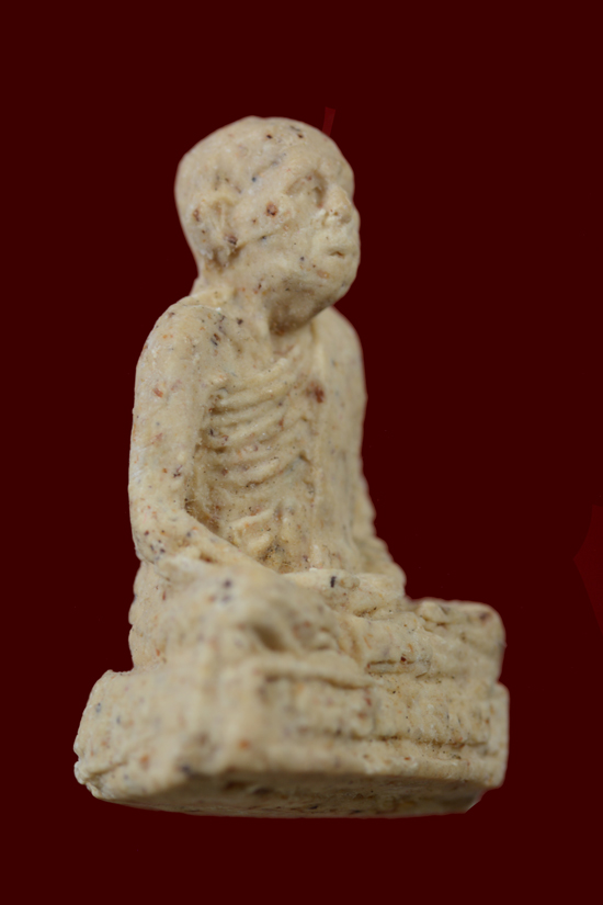 พระผงรูปเหมือน พ่อท่านสังข์ สูตรผสมน้ำนมควายพ่อท่านมุ่ย วัดป่าระกำเหนือ พ.ศ. 2538