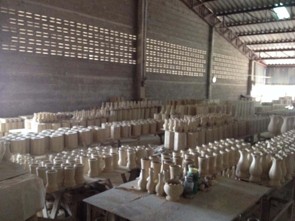 แจกันเซรามิค (งานสวย)