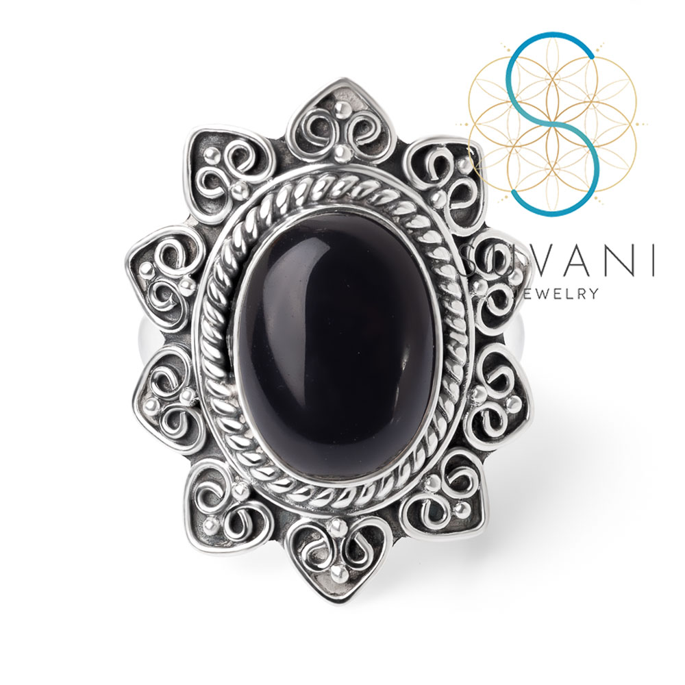 SUVANI เงินแท้ 92.5% แหวนหินโอนิคส์ (Onyx) หินสีดำ แหวนไซส์ 6-8 เครื่องประดับเงินแท้