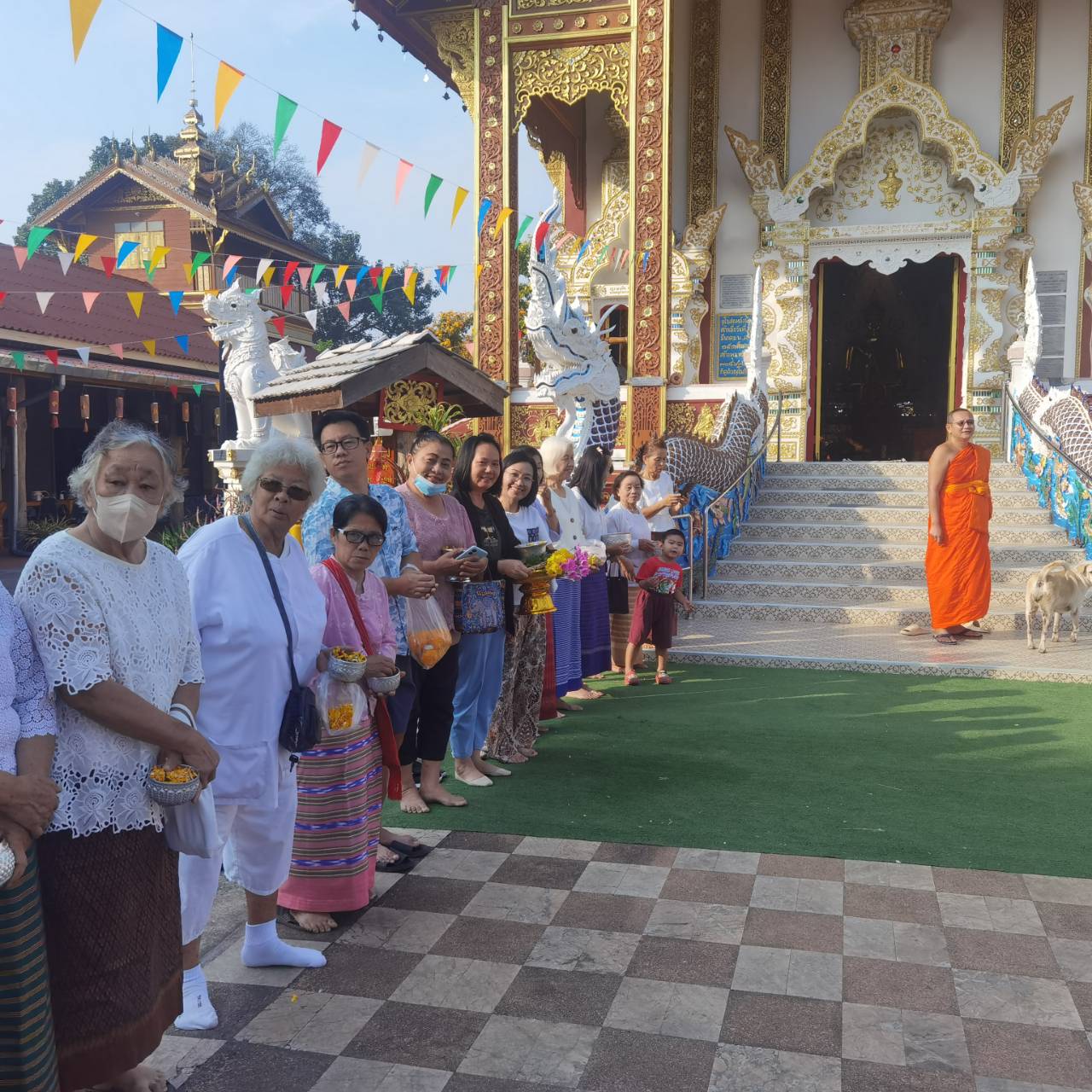 หลวงพ่อโสธรหน้าตัก 50 นิ้ว ปิดทองคำแท้