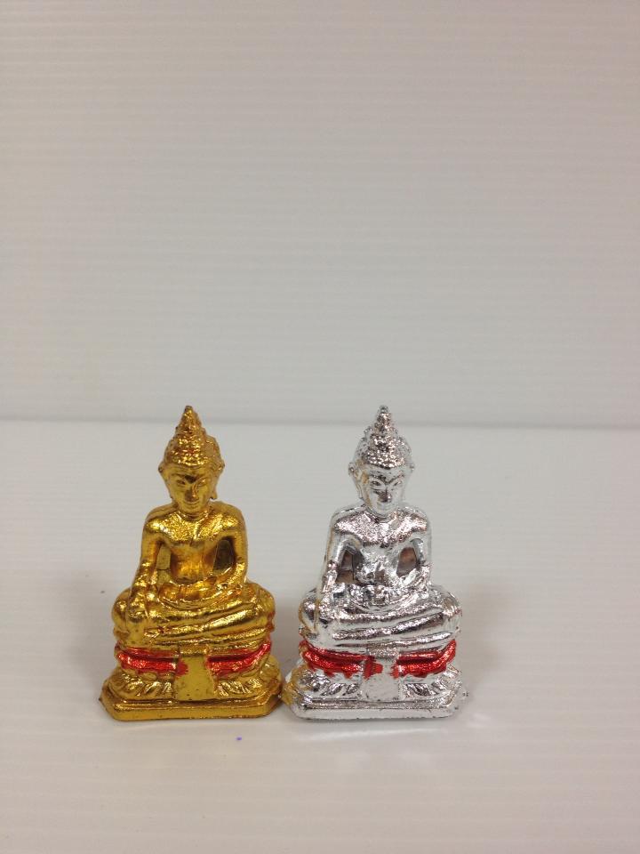 พระกะไหล่ เงิน-ทอง