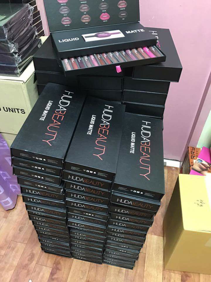 Huda Beauty Liquid Matte Set ฮูดะ บิวตี้ เซทลิปสติก เนื้อแมท