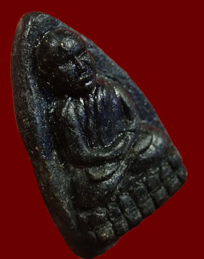 *เนื้อคลุกรัก หายาก* หลวงปู่ทวด รุ่นวิเศษ60 อาจารย์นอง วัดทรายขาว ปัตตานี ปลุกเสก ปี 2541 เนื้อว่านคลุกรักฝังเม็ดข้าวสารดำ พิมพ์กรรมการ (สภาพสวย)