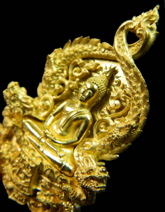 *ชุดหลังเรียบ* เหรียญฉลุ 3 ชิ้น หลวงพ่อโสธร จ.ฉะเชิงเทรา รุ่นเจริญพร ปี 2555 ชุดหลังเรียบ 3 เหรียญ (พิมพ์ใหญ่) เนื้อนวะหลังเรียบ เนื้อทองระฆังลงยาสีม่วงฝังเพชรหลังเรียบ เนื้อทองระฆังหลังเรียบ หมายเลข ๑๕๘