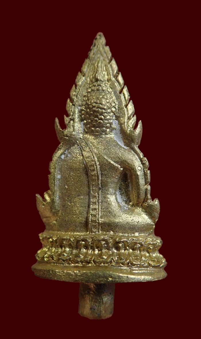 พระยอดธงพระพุทธชินราช หลวงปู่แขก วัดสุนทร์ประดิษฐ์ จ.พิษณุโลก ปี 2553 รุ่นเสาร์5 เนื้อทองผสม "ตอกโค๊ต เสาร์๕"