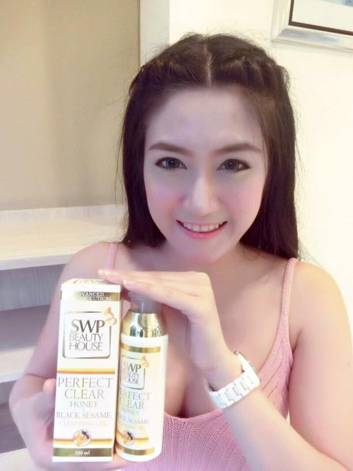 Perfect Clear Honey & Black sesame Cleansing Gel เจลล้างหน้าน้ำผึ้งงาดำ ราคา 270 บาท