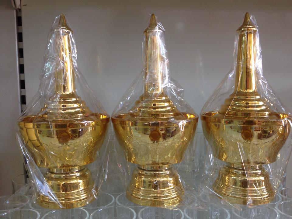 กรวดน้ำพลาสติก (สีเงิน-ทอง) *อย่างหนา ขนาดมาตรฐาน