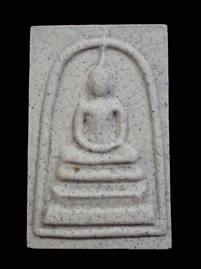 *พิมพ์ใหญ่เกศทะลุซุ้ม (ประธาน) แตกลายงา* พระสมเด็จวัดระฆัง รุ่น 141 ปี มหามงคล ปี 2556 พิมพ์ใหญ่เกศทะลุซุ้ม (ประธาน) แตกลายงา เนื้อผงหลังปั้มตรางยาง