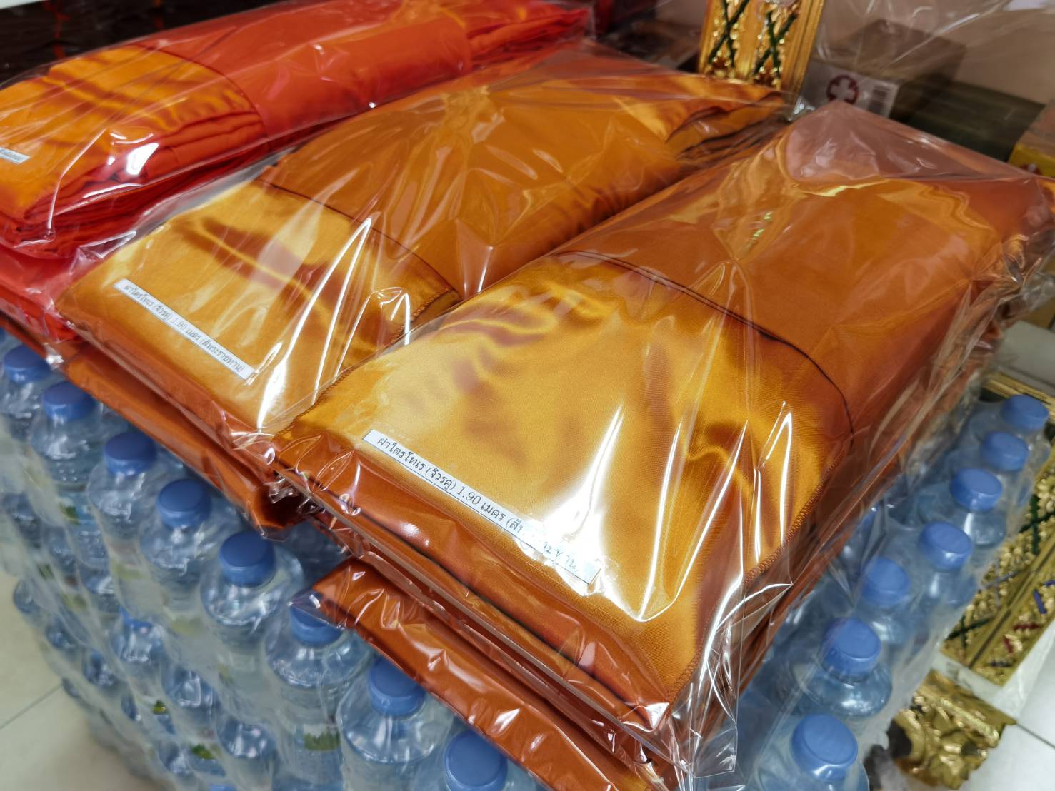 ผ้าไตรโทเร (จีวรคู่) 1.90 เมตร *ไม่มียี่ห้อ บรรจุถุงแก้วใส