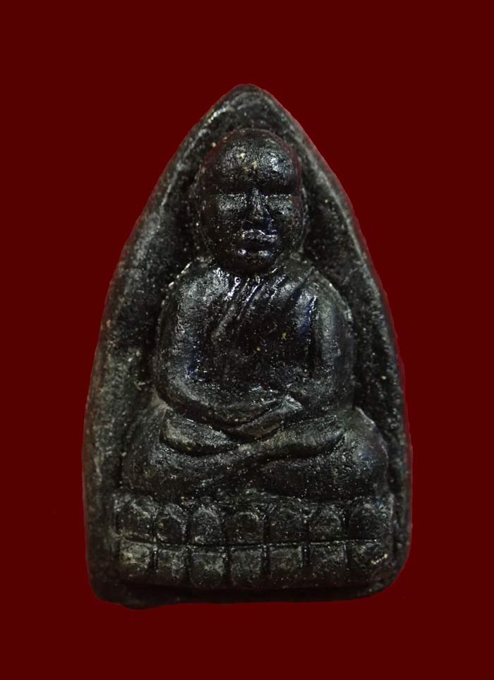 *เนื้อคลุกรัก หายาก* หลวงปู่ทวด รุ่นวิเศษ60 อาจารย์นอง วัดทรายขาว ปัตตานี ปลุกเสก ปี 2541 เนื้อว่านคลุกรักฝังเม็ดข้าวสารดำ พิมพ์กรรมการ (สภาพสวย)