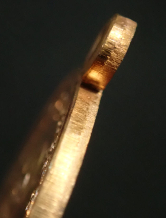 รุ่งดัง< เหรียญมีเสน่ห์..เกจิดังหลายท่านปลุกเสก* เหรียญบารมีหลวงพ่อทวด ปี2554 เนื้อทองแดงผิวไฟ