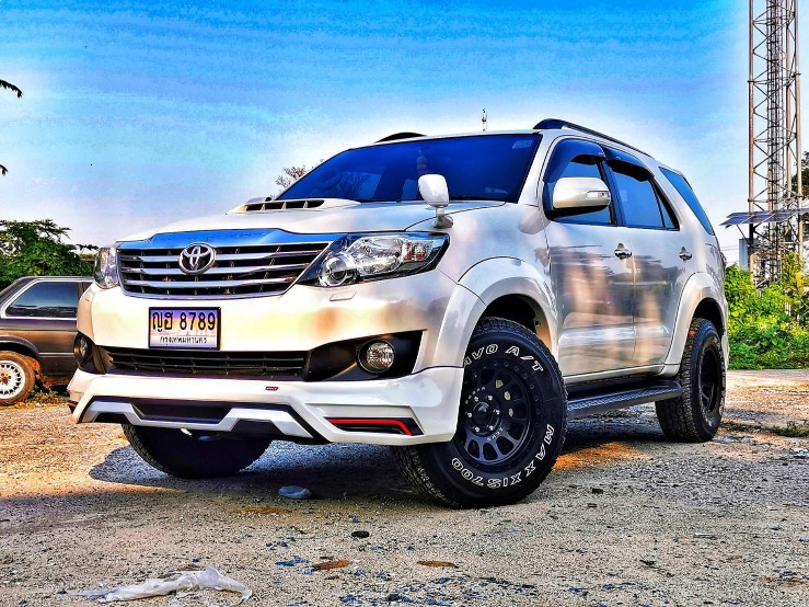 ชุดแต่งสเกิร์ต FORTUNER 2011-2014 MDP v1