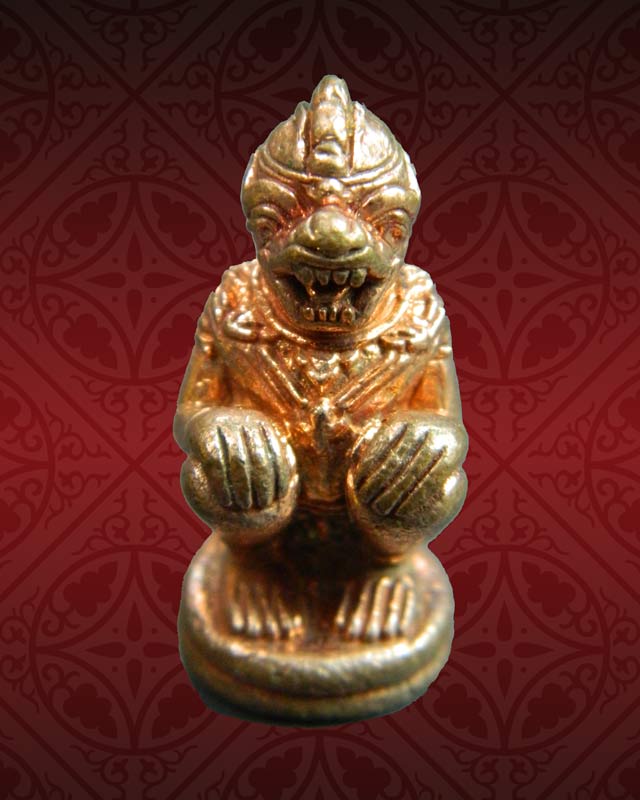 * เลขสวยสุด ๙๘ ข * หนุมาน (รุ่นแรก) เสาร์๕ กระโดดบาตร พ่อท่านเขียว วัดห้วยเงาะ ปัตตานี ปี 2553 ปลุกเสกเสาร์๕ ขึ้น๕ค่ำ เดือน๕ เนื้อทองแดงอุดผง หมายเลข ๙๘ ข