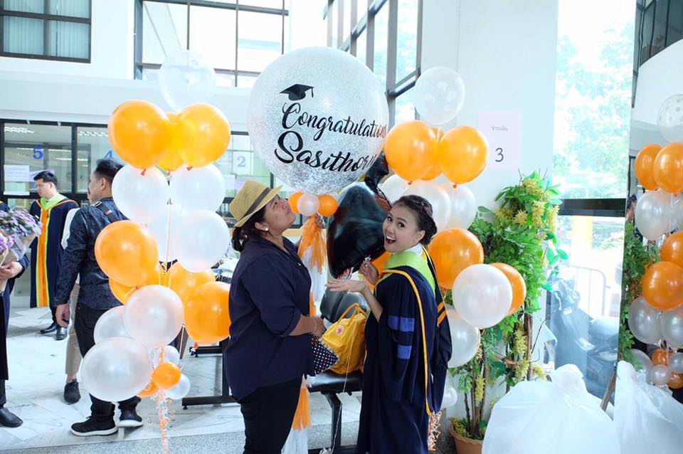 ลูกโป่งรับปริญญา,ลูกโป่งเรียนจบ
