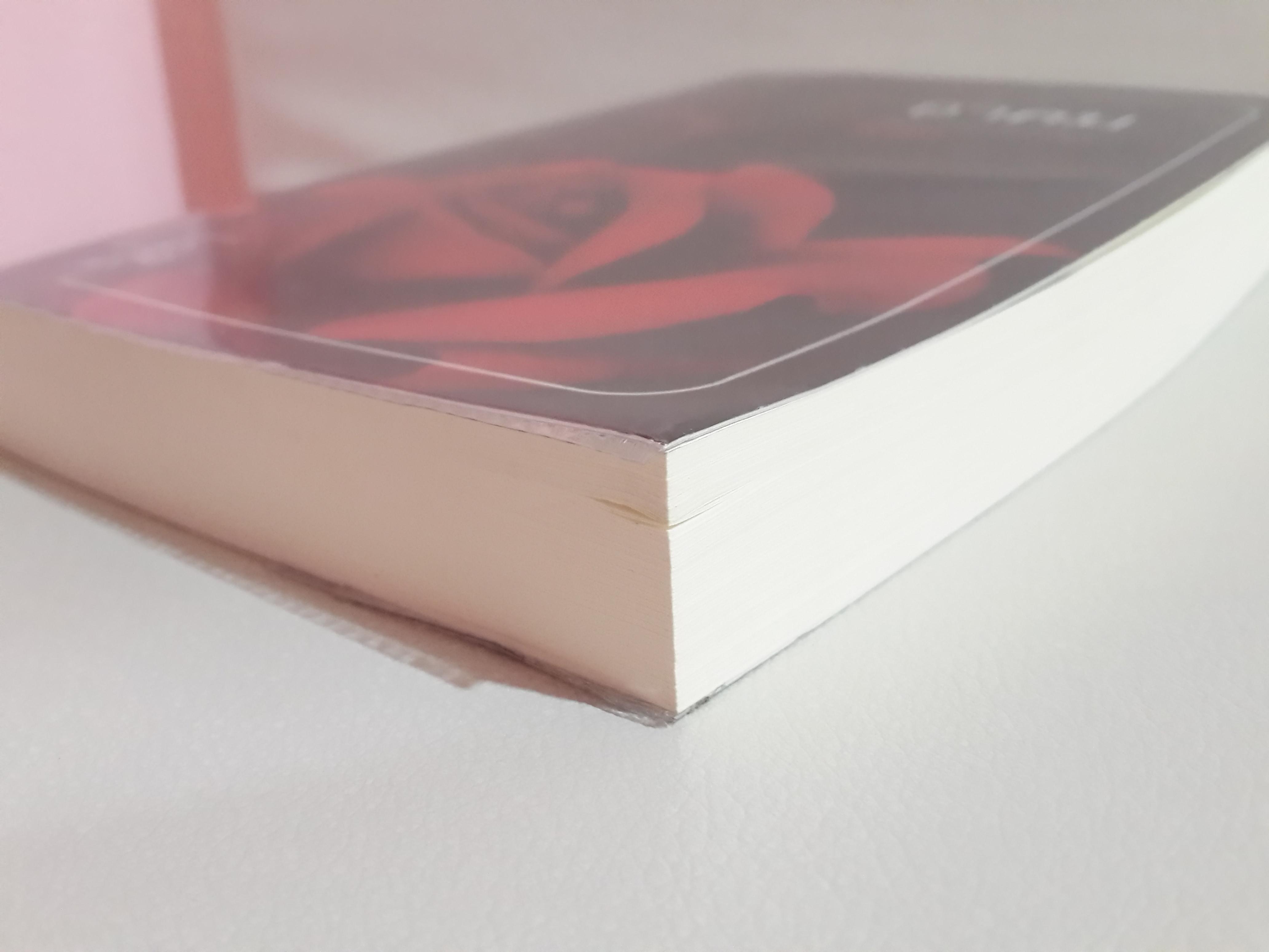 อาคม โดย ชลนิล (พิมพ์ครั้งที่1)***มุมกระดาษยับเล็กน้อยบางส่วน