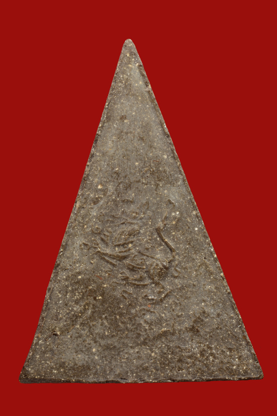 พระวัดสามปลื้ม พิมพ์เศียรแหลม เนื้อผสมพระกรุวัดสามปลื้ม พ.ศ.2515