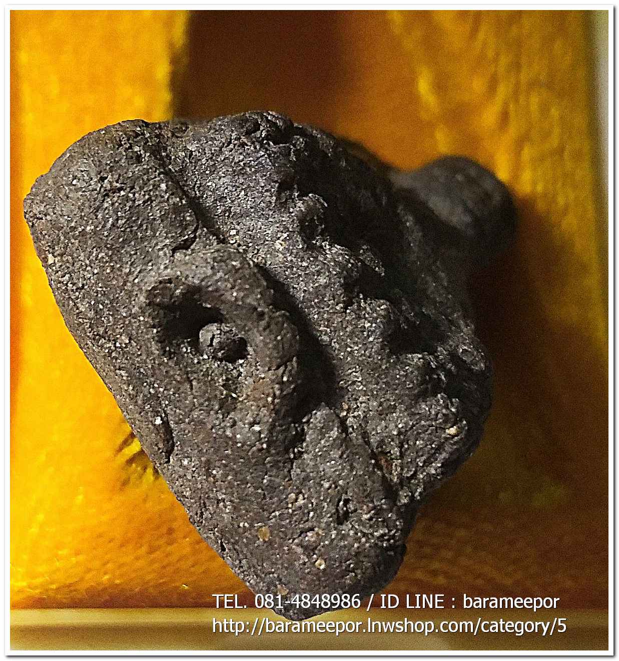 หลวงพ่อทวด พิมพ์ใหญ่ เนื้อว่านดำ หลังข้าวสารหิน รุ่นปาฏิหาริย์ วัดห้วยมงคล..1