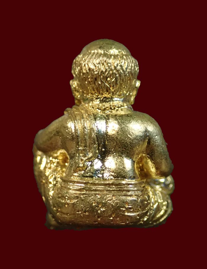 รูปหล่อขุนช้างเจ้าทรัพย์ พ่อท่านเขียว วัดห้วยเงาะ ปัตตานี รุ่นเพชรทักษิณ ปี2564 เนื้อบรอนซ์ทอง อุดชนวนเก่าฝังตะกรุดทองคำและตะกรุดเงิน หมายเลข 1030