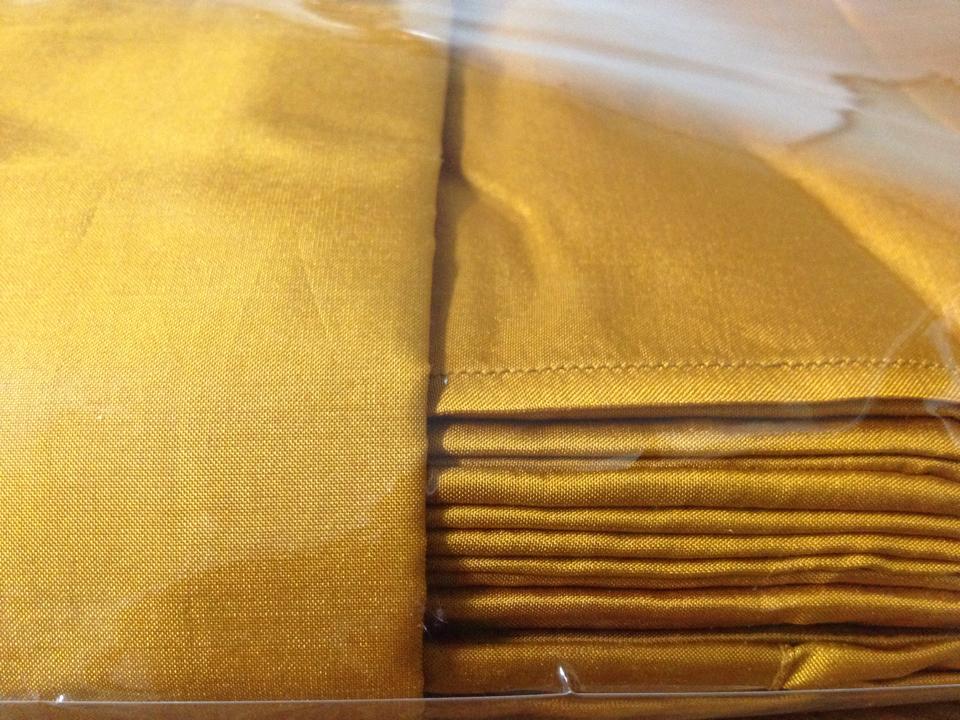 ชุดไตรจีวร (ผ้าไหมแท้) (ตัดเย็บใหม่ทุกผืน) รับประกันสินค้า 100%