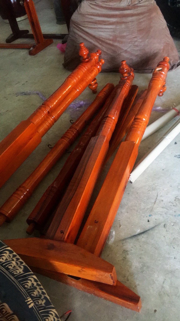 ขาตั้งฆ้องไม้ประดู่ทุ่ง เนื้องแข็ง ขนาด 80-120 เซนติเมตร (เคลือบน้ำยากันน้ำกันฝน) ตั้งกลางแจ้งได้