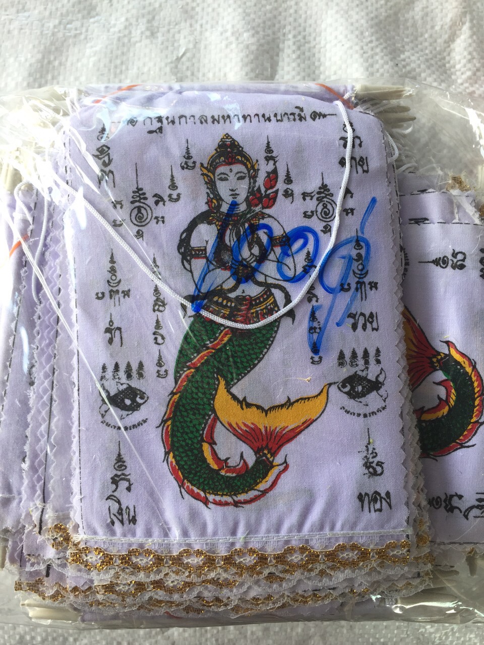 ธงกฐินผ้ายันต์แบบแขวน (มีหลายสี) ขนาดทั่วไป