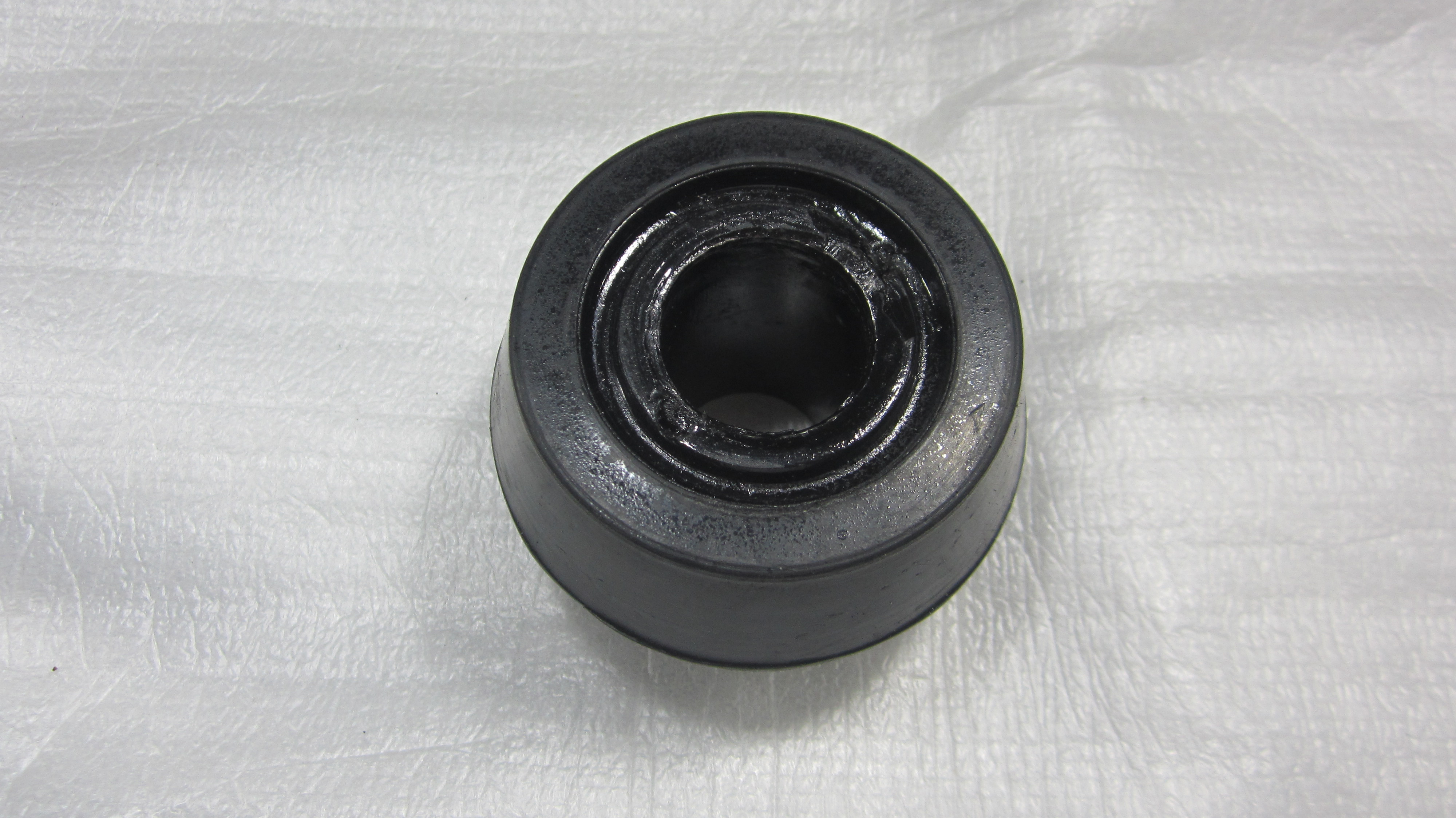 ลูกยางรองแท่นเกียร์