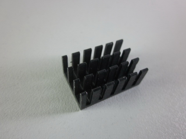 Heatsink ระบายความร้อนสีดำ ขนาด 25*16mm สูง10mm
