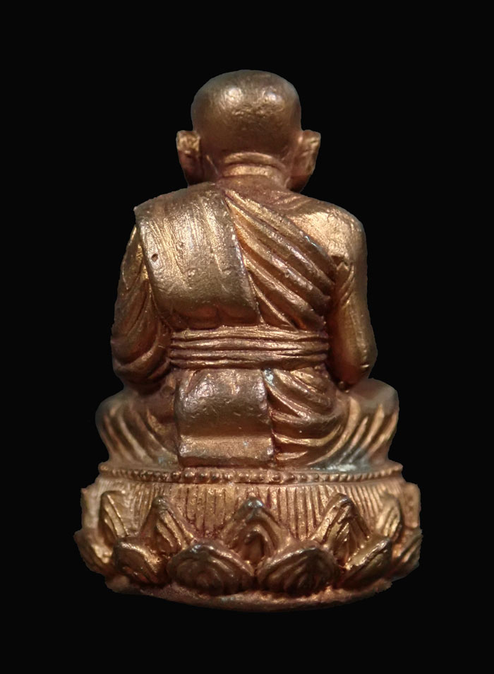 รูปหล่อลอยองค์หลวงปู่ทวด อาจารย์นอง วัดทรายขาว ปัตตานี ปี 2540 พิมพ์เบ้าฉีด รุ่นสร้างมณฑป40 เนื้อนวะโลหะ หมายเลข 843