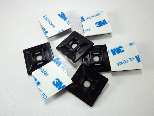 ที่รัดสายติดผนัง แบบเหลี่ยม ขนาด2.8 cm. สีดำ เทปกาว 3M (จำนวน 10 ตัว)