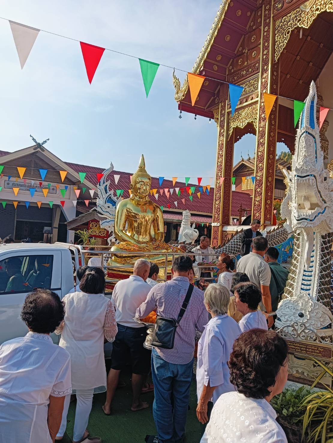 หลวงพ่อโสธรหน้าตัก 50 นิ้ว ปิดทองคำแท้