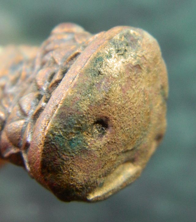 รูปหล่อเบ้าทุบเบิกฤกษ์หลวงพ่อทวด อาจารย์ทอง วัดสำเภาเชย ปี 2549 รุ่นพระธาตุเจดีย์ เนื้อนวะโลหะ