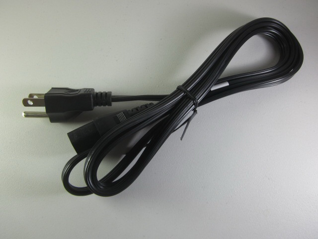 สายไฟ ต่อกับ power ของเครื่องตั้งโต๊ะทั่วไป แบบแบน ยาว 1.8เมตร