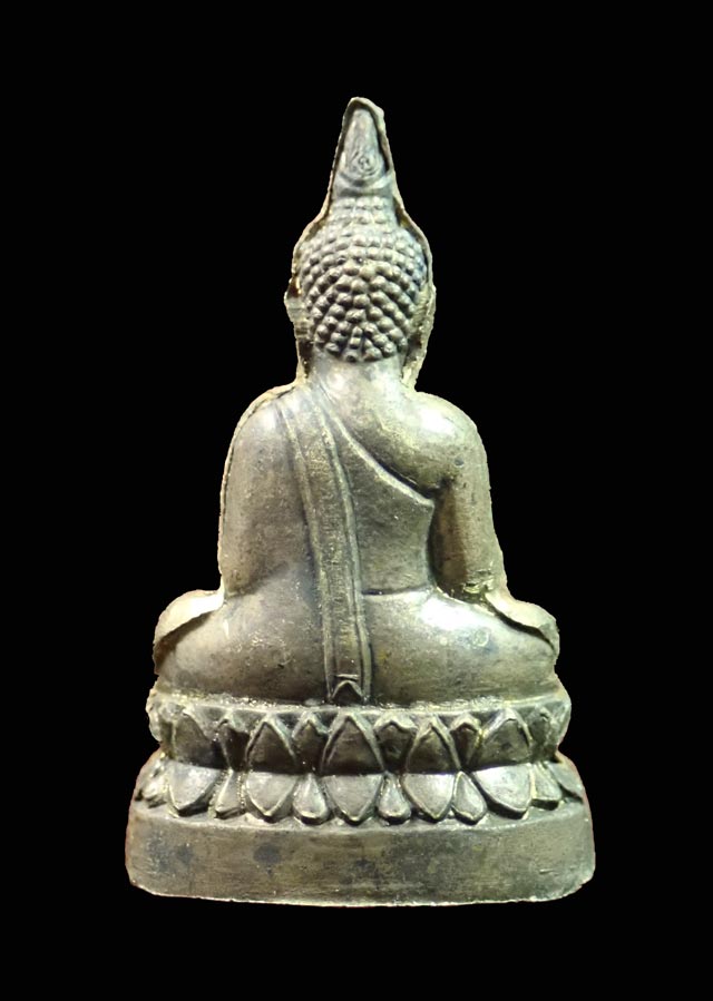 หลวงพ่อเพชรมีชัย วัดราษฎร์ศรัทธาบ้านนา จ.เพชรบูรณ์ ปี 2554 พิธีเททอง ขนาดพระสูง 2.6 ซ.ม. พร้อมกล่องเดิม