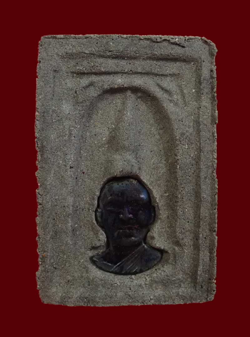 ชุดเนื้อว่านหลวงพ่อทวด รุ่น100ปีอาจารย์ทิม วัดช้างให้ ปี 2555 พิมพ์กลักไม้ขีด/พิมพ์ใหญ่/พิมพ์พระรอด (ปลุกเสกศาลหลักเมืองปัตตานี)