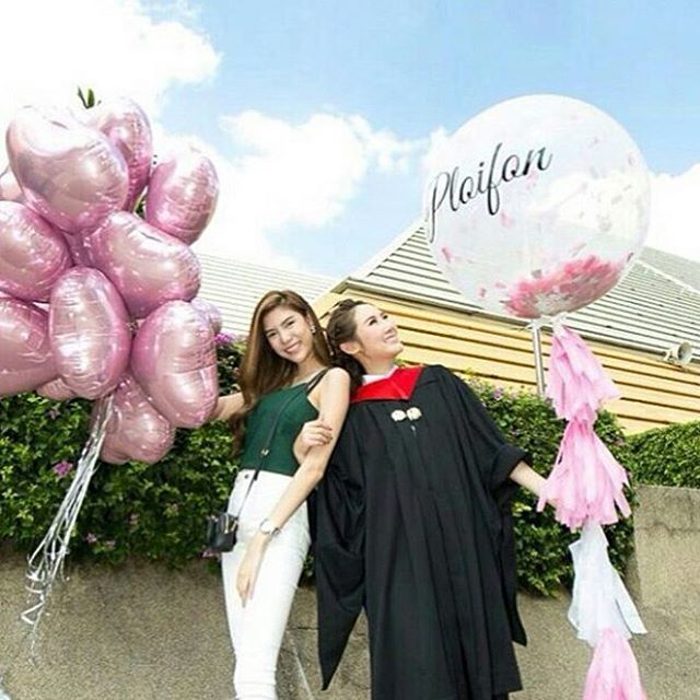 ลูกโป่งรับปริญญา พร้อมช่อหัวใจ