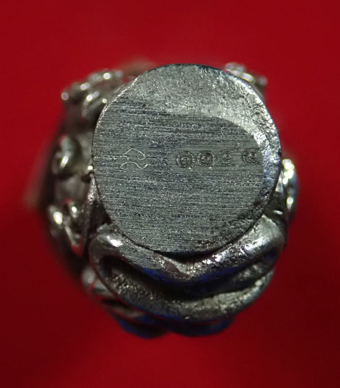 พระปิดตาในครรภ์ พ่อท่านเขียว วัดห้วยเงาะ ปัตตานี พ่อท่านเขียวอุปถัมภ์ (กลันตัน54) ปี 2554 เนื้อปัญจะโลหะผิวพรายเงิน หมายเลข 1144