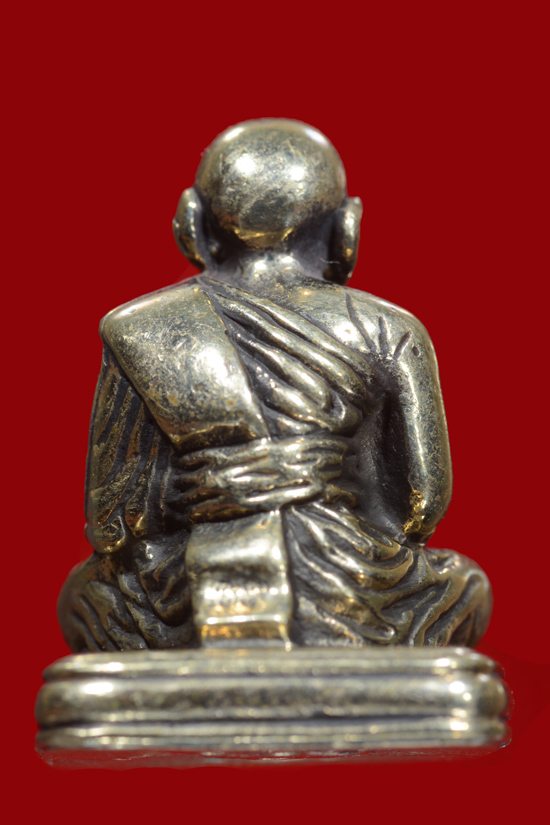 หลวงพ่อทวดพิมพ์ลอยองค์เลขใต้ฐาน รุ่นพิทักษ์แผ่นดิน เนื้อทองขาว พ.ศ.2551