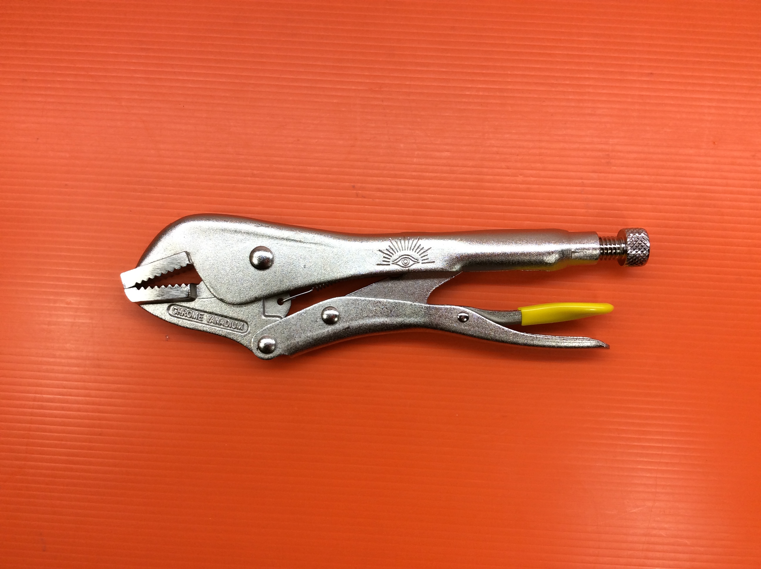 คีมล็อคตราตา ( 10 นิ้ว ) EYE BRAND