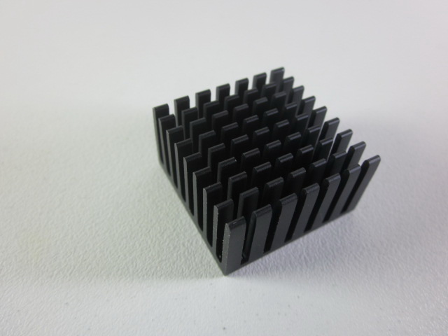 Heatsink ระบายความร้อนสีดำ ขนาด 28*28mm สูง15mm