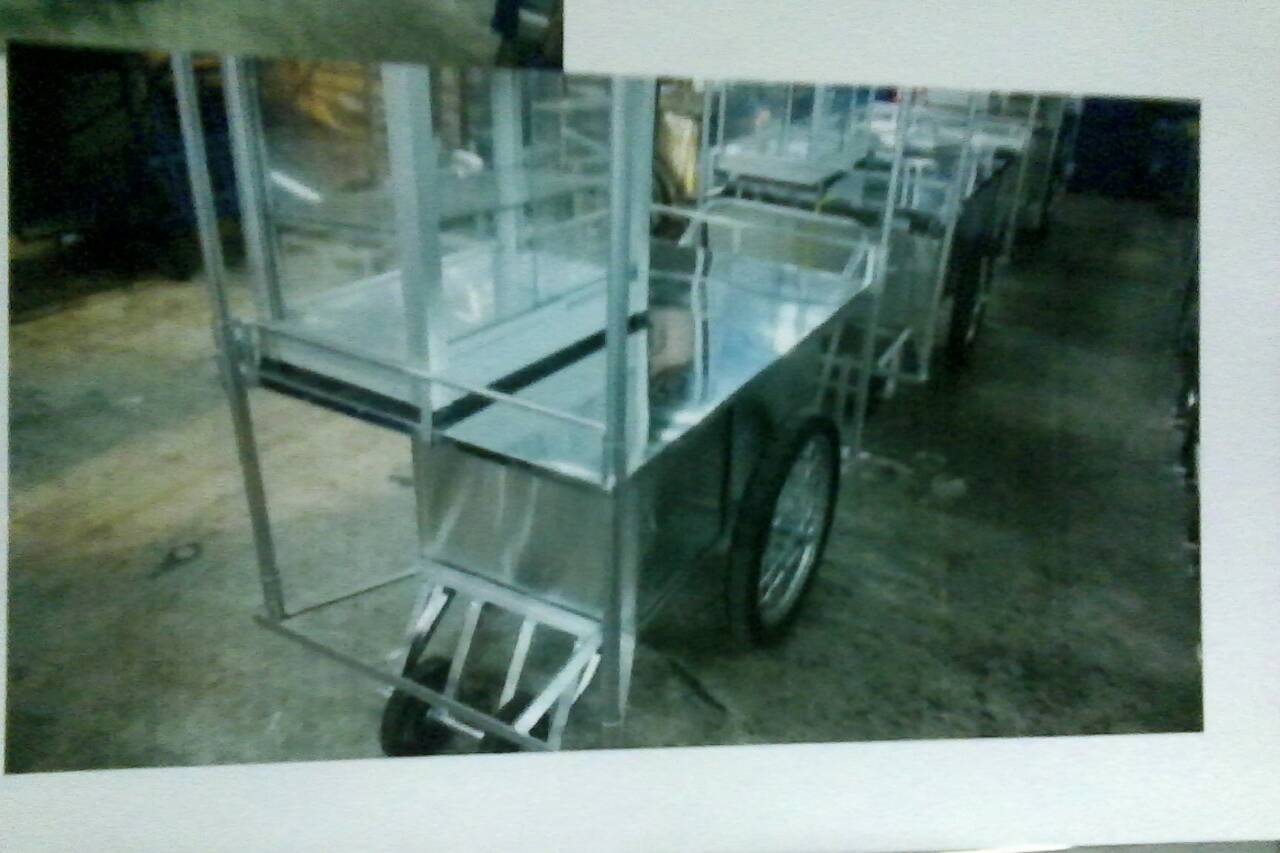 รถเข็นขายก๋วยเตี๋ยวกะลาตีลังกา