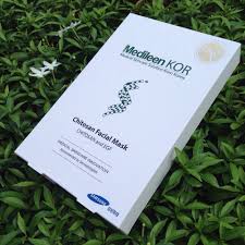 Medileen kor Chitosan Facial Mask ขับสารผิดที่ตกค้างบนผิว ช่วยดูดสิว กระตุ้นการผลัดเซลล์ผิวที่ตายแล้วให้หลุด ราคา 950 บาท