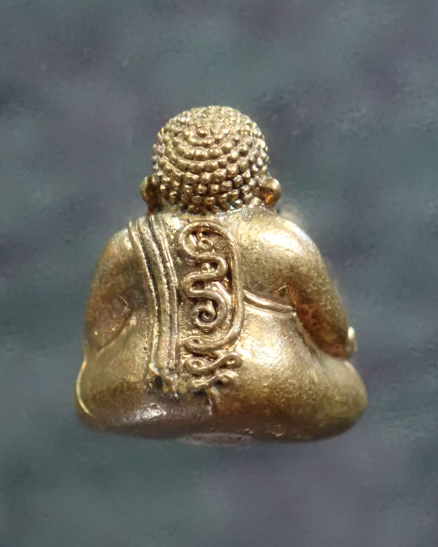 พระสังกัจจายน์รับทรัพย์ก้นอุดผง หลวงพ่อสาคร วัดหนองกรับ จ.ระยอง ปี 2554 รุ่นไตรมาส54 เนื้อชนวน