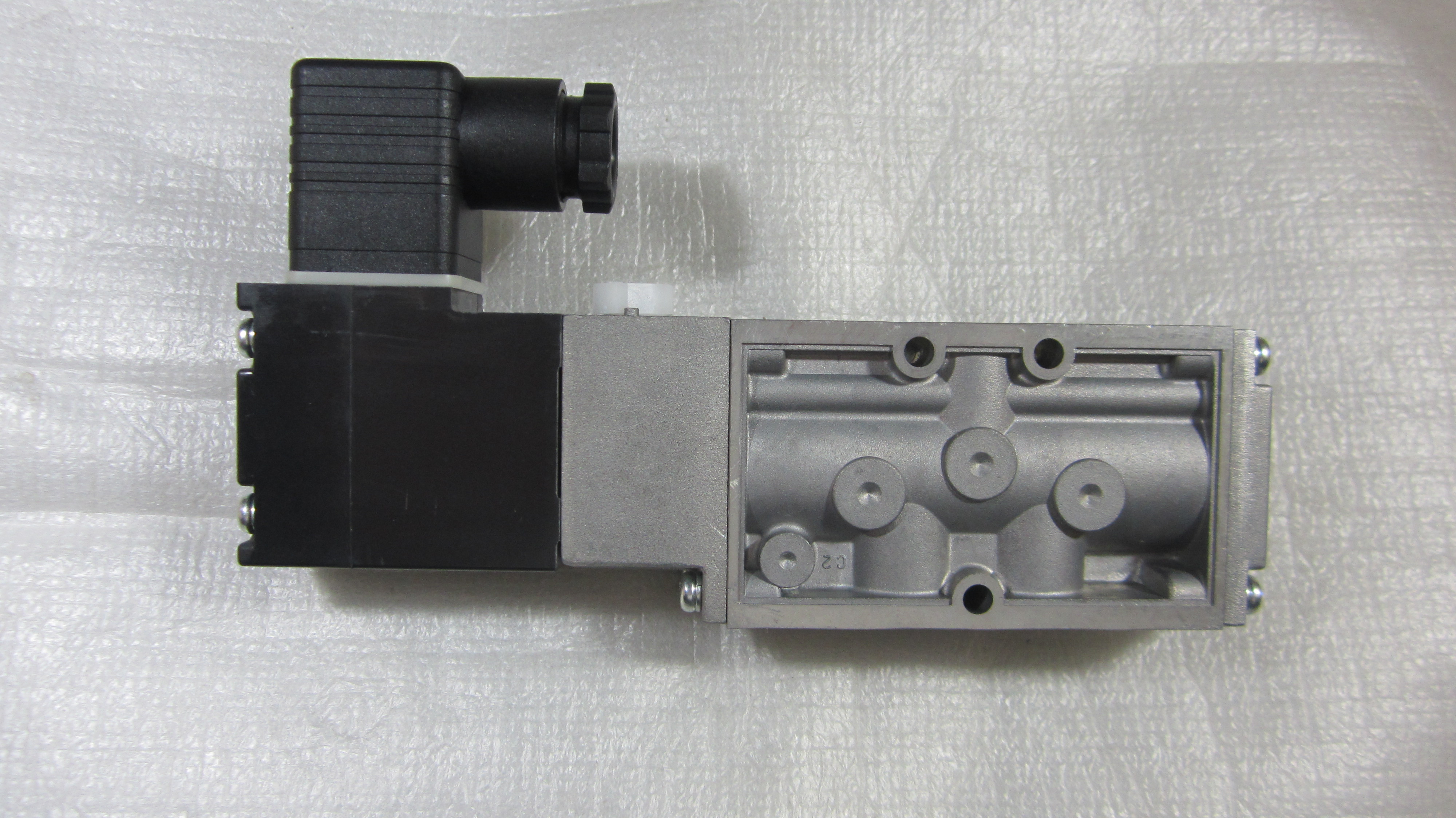 โซลินอยด์ล็อคล้อ