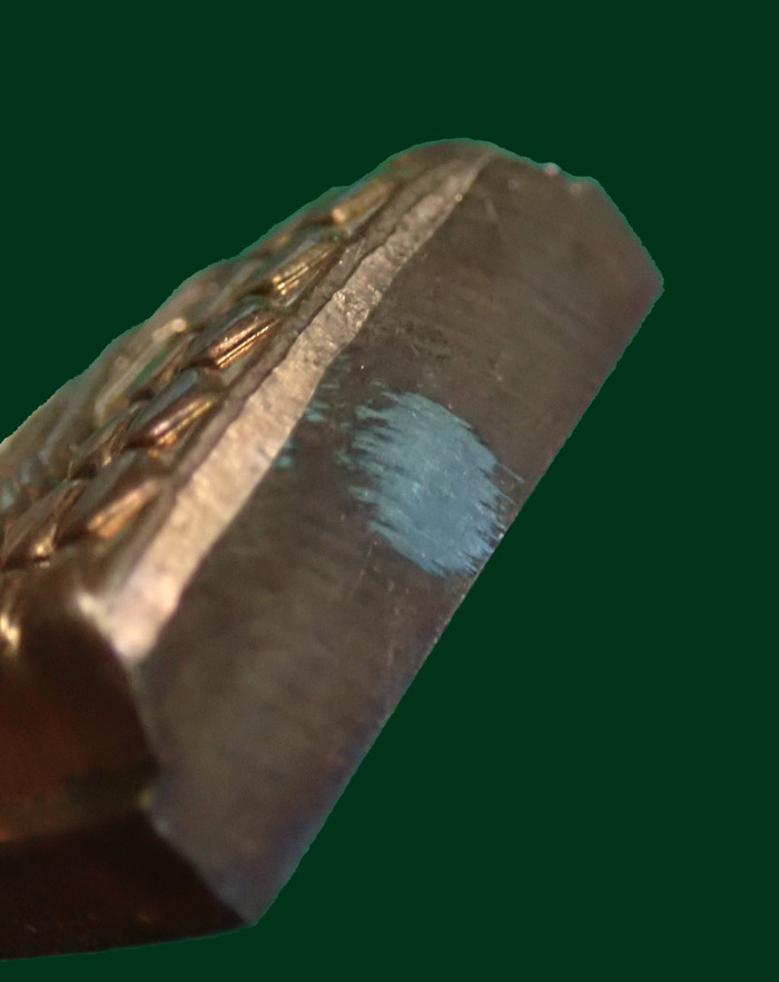 (กรรมการอุดเงิน) หลวงพ่อทวดหลังหนังสือ พิมพ์ใหญ่ รุ่นเสาร์5 มหาสิทธิโชค ปี 2553 เนื้อทองแดงผิวไฟ อุดเงิน (กรรมการ) หมายเลข 23