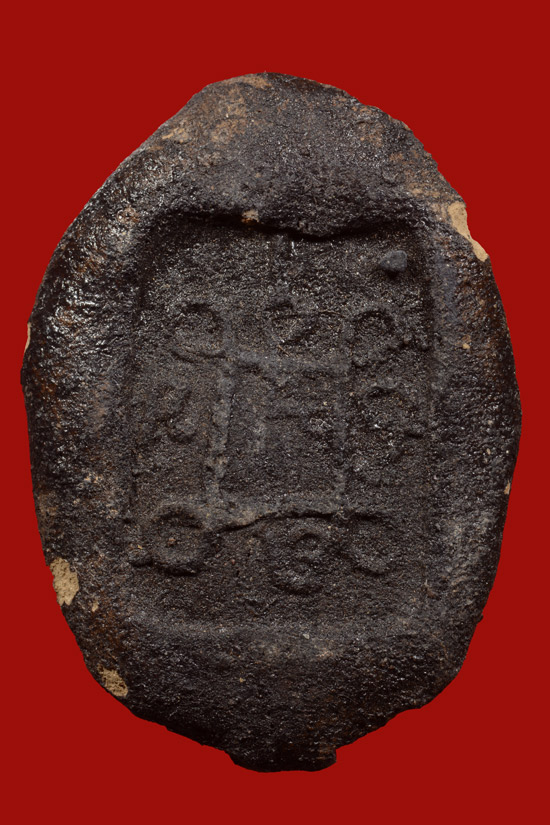 หลวงพ่อทวดเนื้อว่าน วัดสุวรรณคีรี พิมพ์รูปไข่ พ.ศ.2505