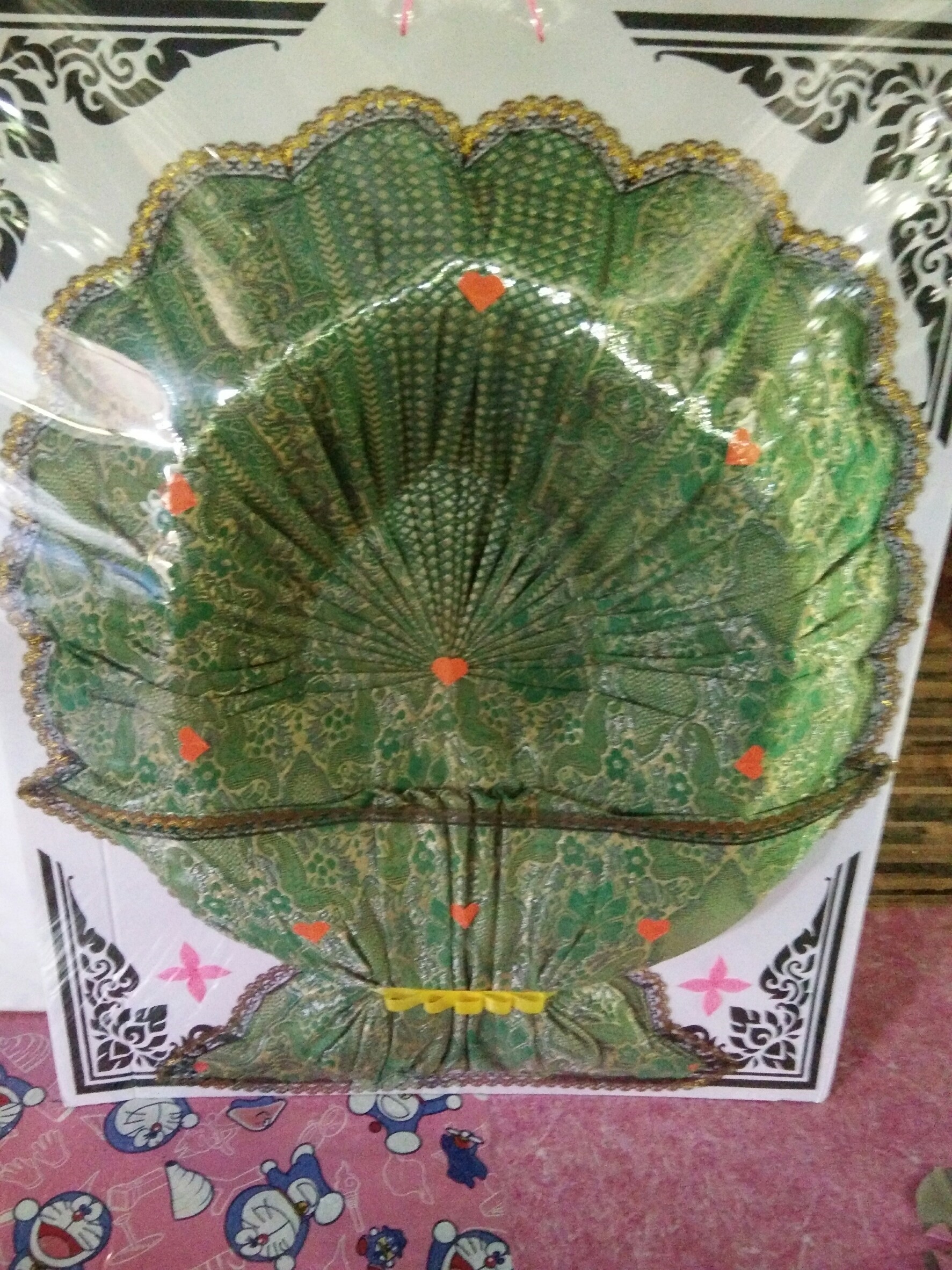 พวงหรีด ราคา 300 บาท